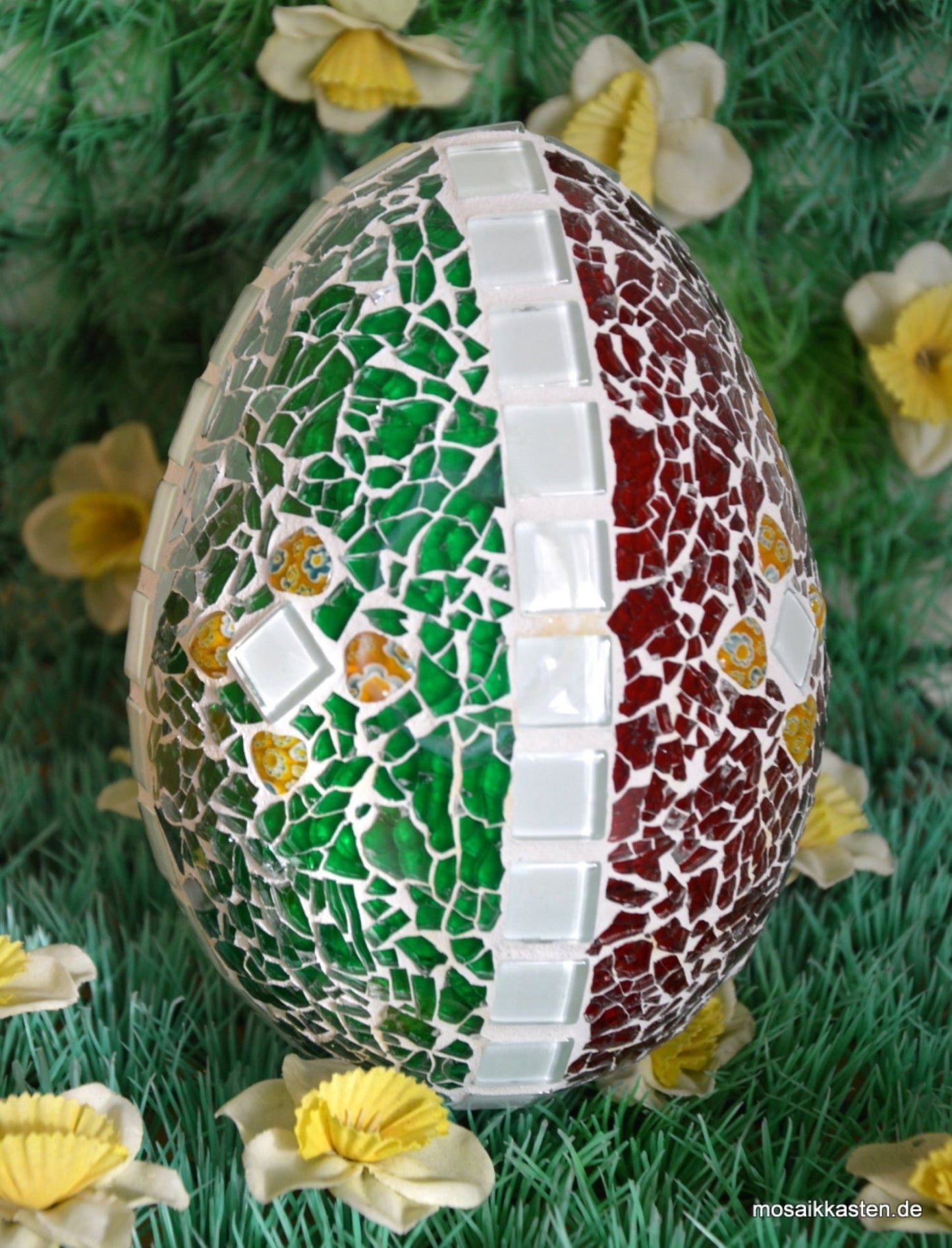 Handgefertigtes Osterei rot grün 15 cm Osterdeko - Mosaikkasten abverkauf Deko für draußen