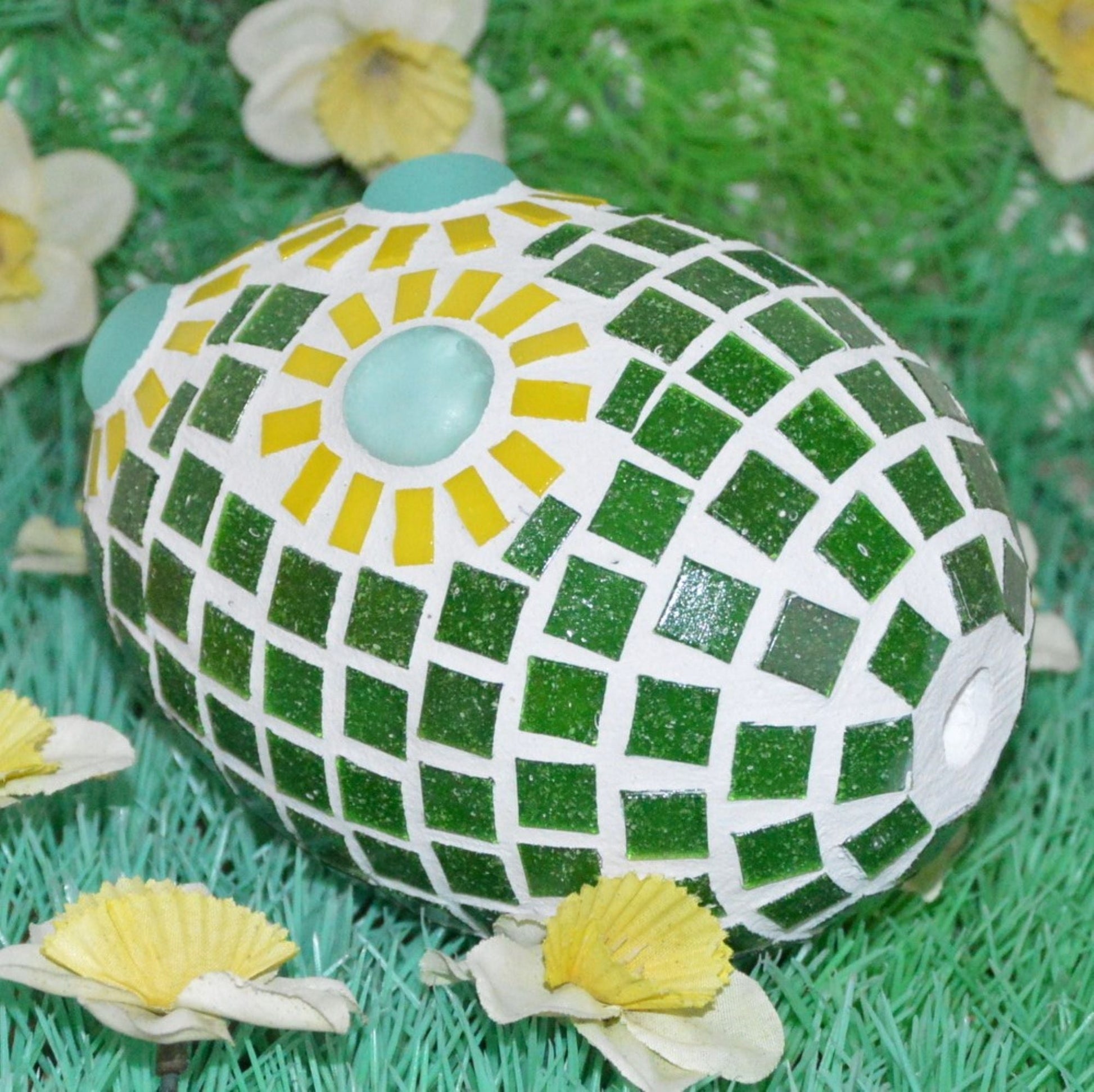 Mosaik Osterei Blume grün gelb 12 cm Osterdeko Ostern Gartendeko - Mosaikkasten Deko für draußen Dekoidee