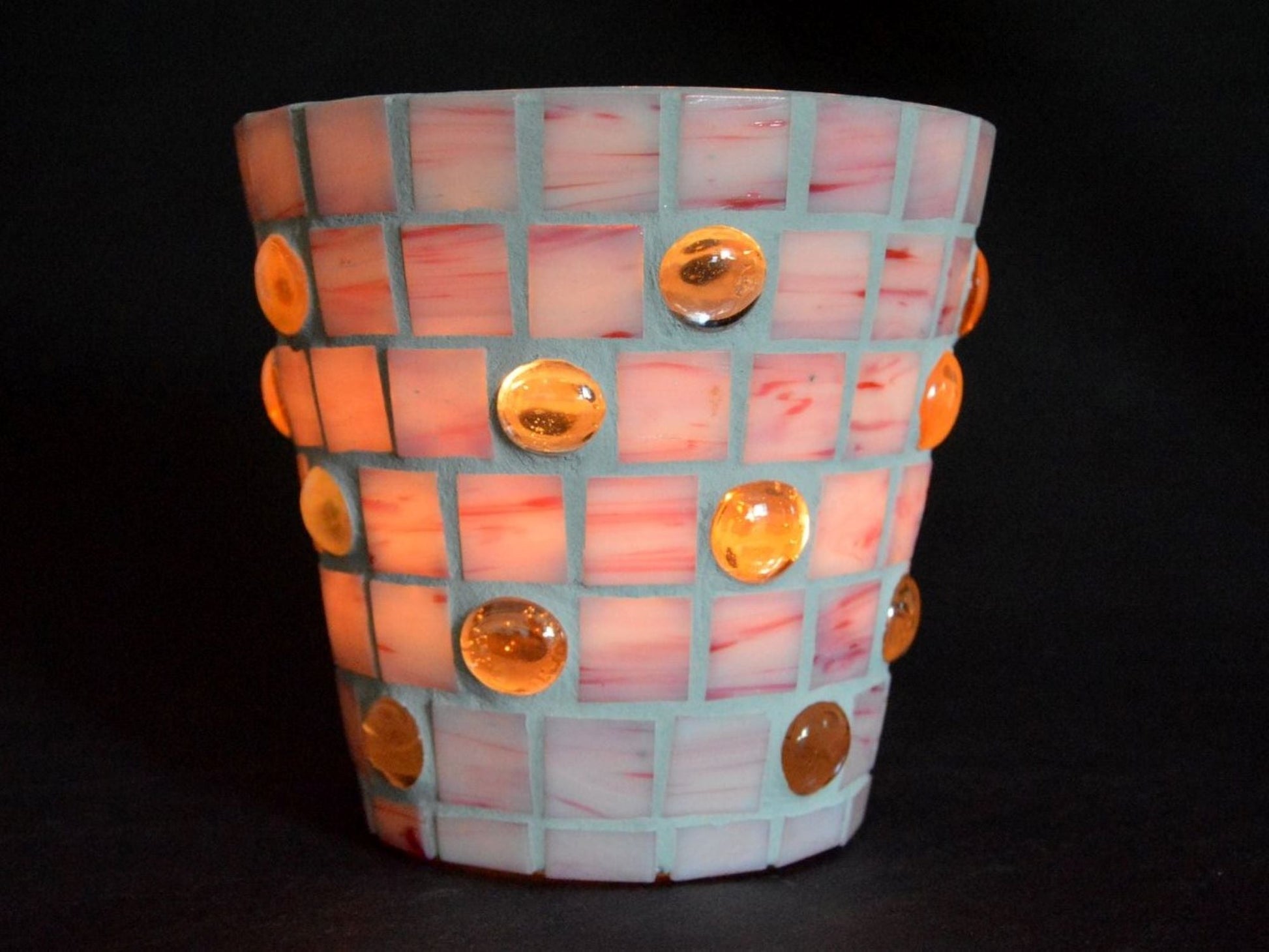 Mosaik Windlicht rosa 14 cm hoch Kerzenhalter Teelichthalter Übertopf Utensilo - Mosaikkasten aus alt mach neu dekoidee