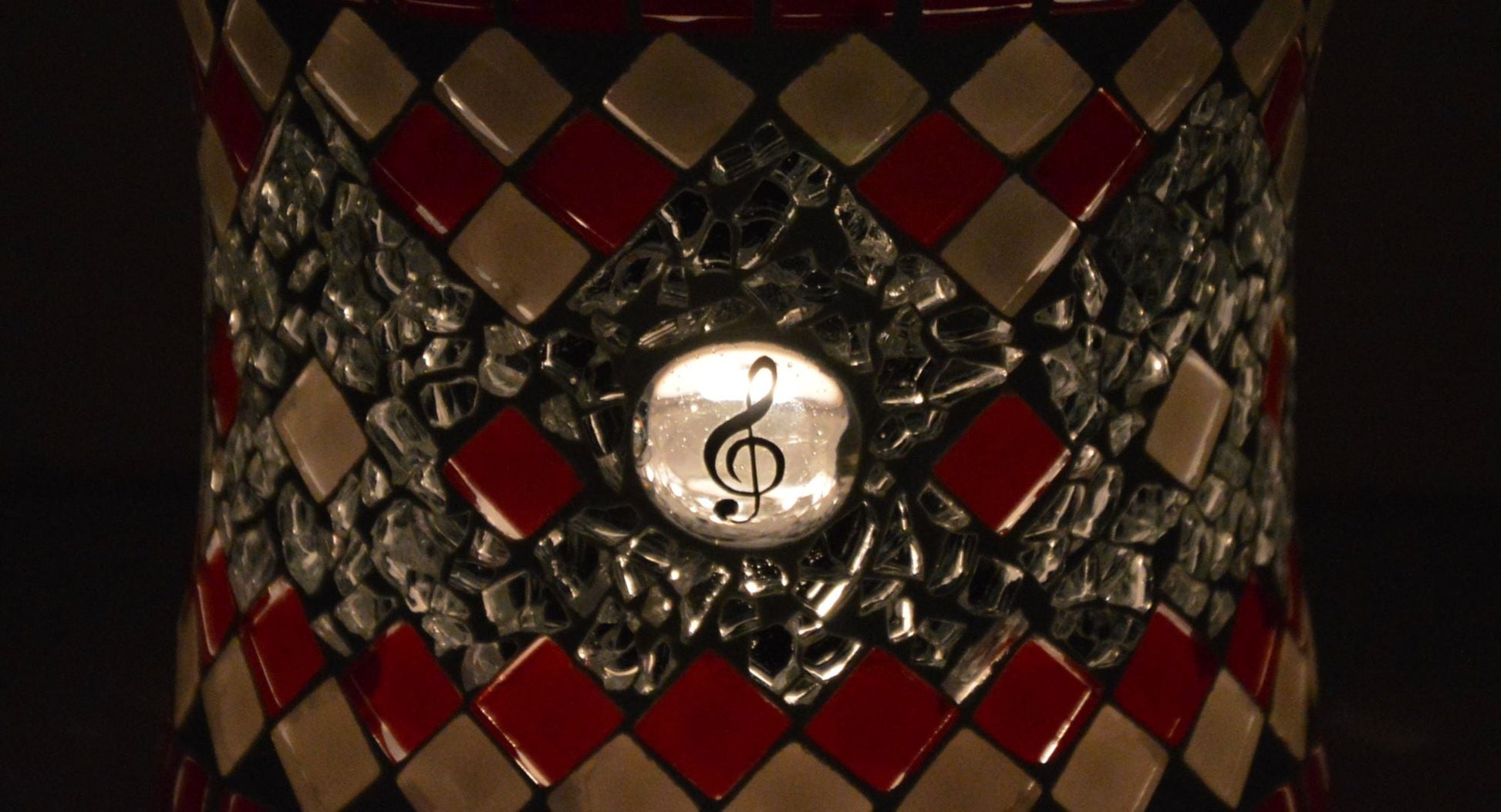 Windlicht Violinschlüssel Notenschlüssel rot weiß 10 cm hoch - Mosaikkasten aus alt mach neu dekoidee